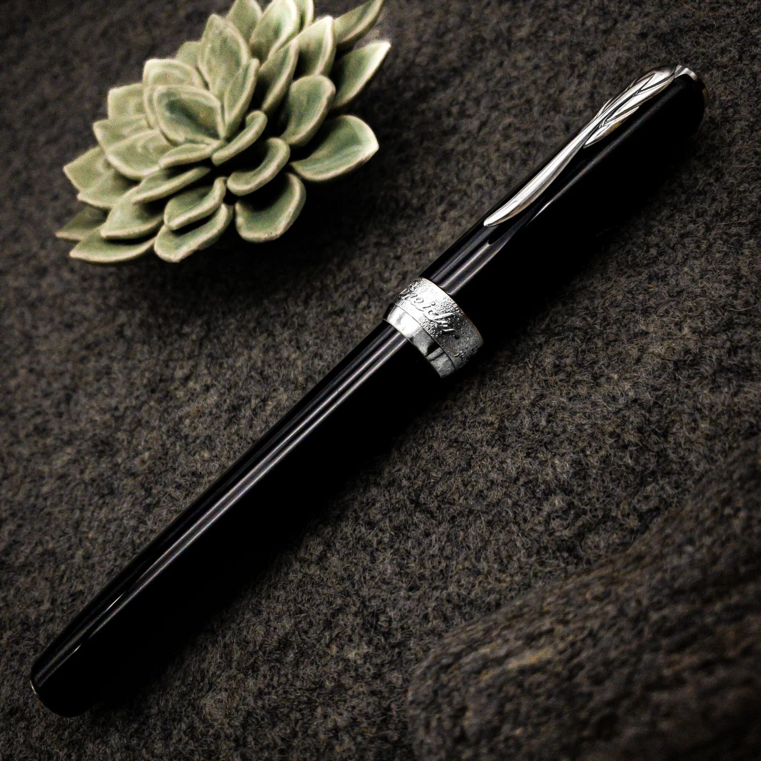 Pineider La Grande Bellezza Gemstone Rollerball Pen, Stone Black 2 Pineider La Grande Bellezza Gemstone Rollerball Pen, Stone Black - Image 2