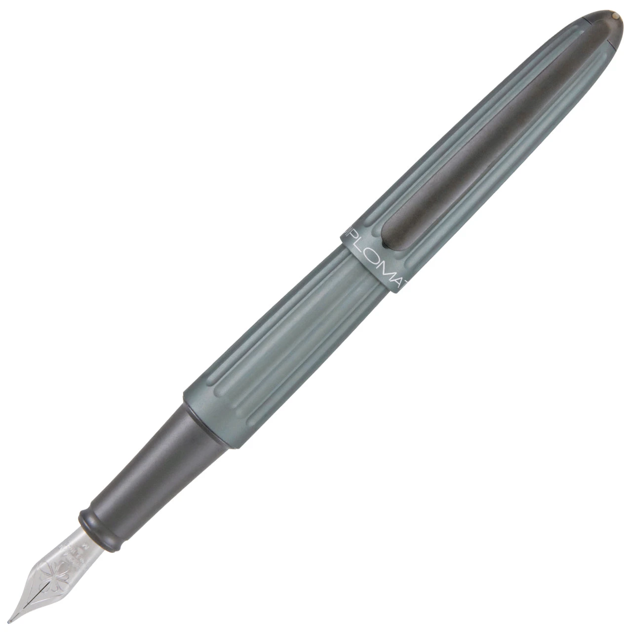 Diplomat Aero Grey Fountain Pen 1 Diplomat Aero Grey Fountain Pen